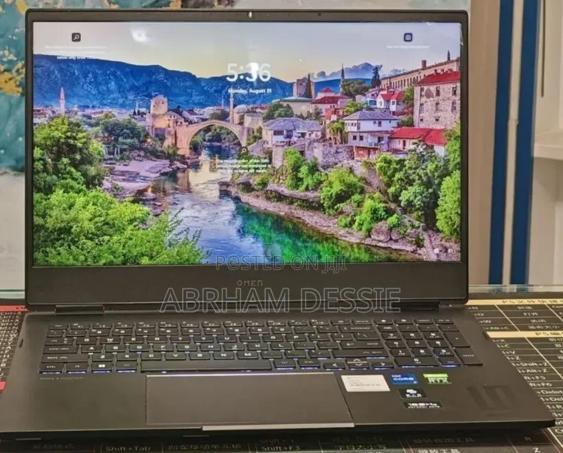 New Laptop HP 16GB Intel Core i7 SSD 512GB