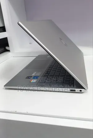 New Laptop HP Stream Notebook 16GB Intel Core i5 SSD 1T