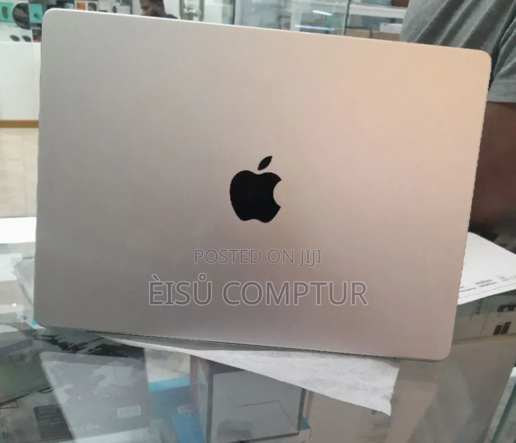 New Laptop Apple MacBook Pro 2024 M4 24GB Apple M4 Pro SSD 512GB