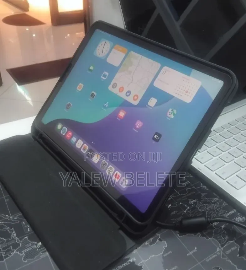 New Apple iPad Air 64 GB Gray