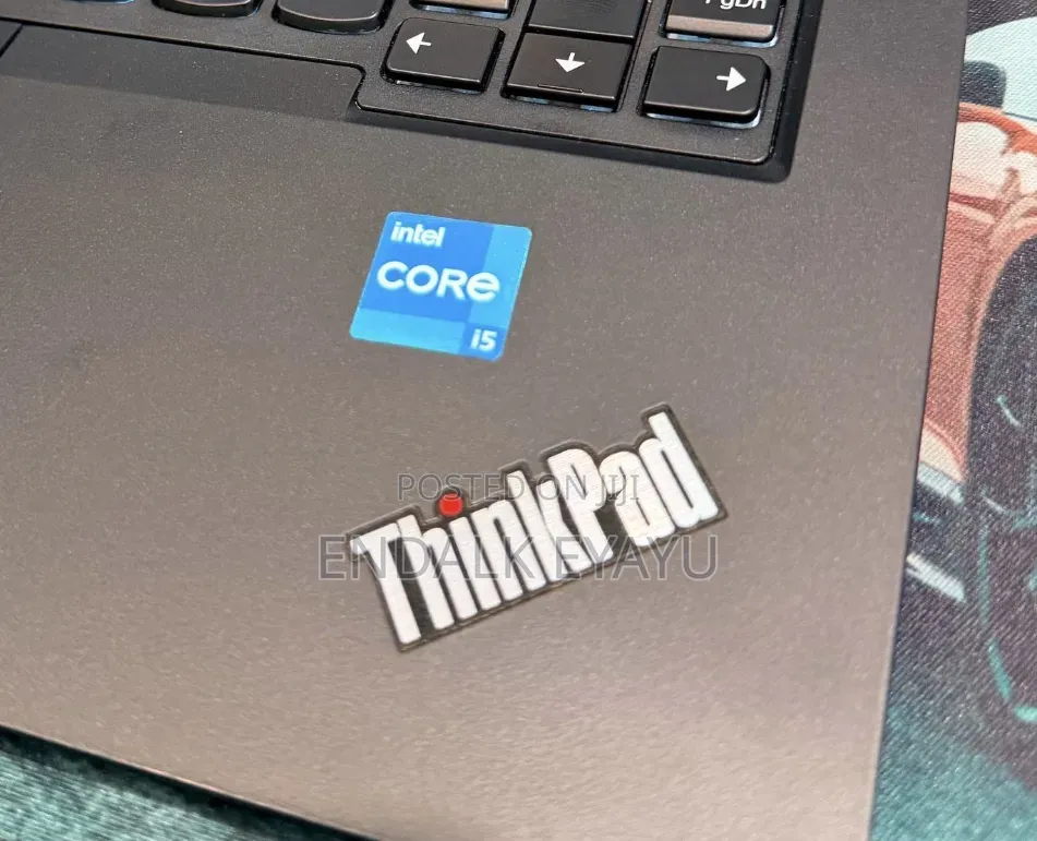 New Laptop Lenovo ThinkPad T490s 8GB Intel Core i5 SSD 256GB