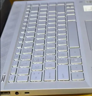 New Laptop HP Pavilion 14 8GB Intel Core i5 SSD 512GB