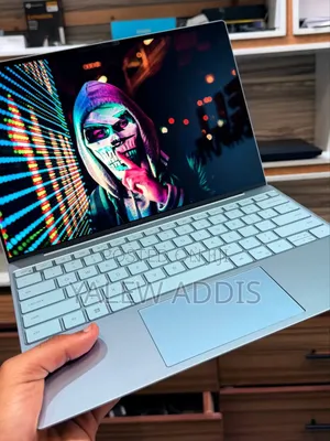 New Laptop Dell XPS 13 16GB Intel Core i7 SSD 512GB