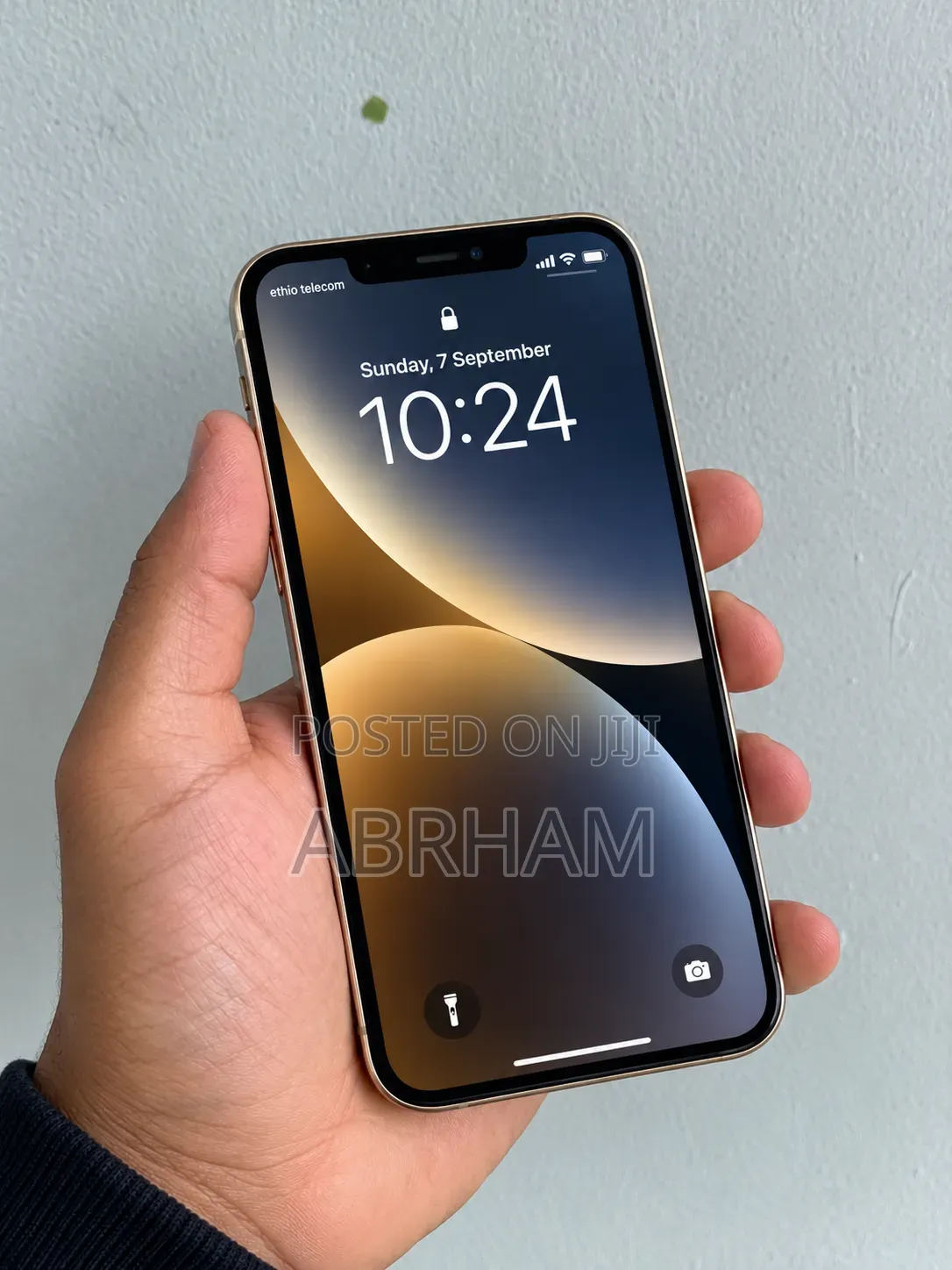 New Apple iPhone 11 Pro Max 64 GB Gold