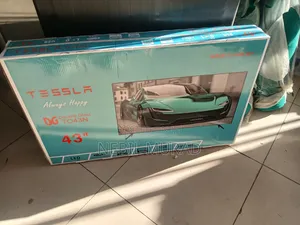 Teslla Smart TV 43