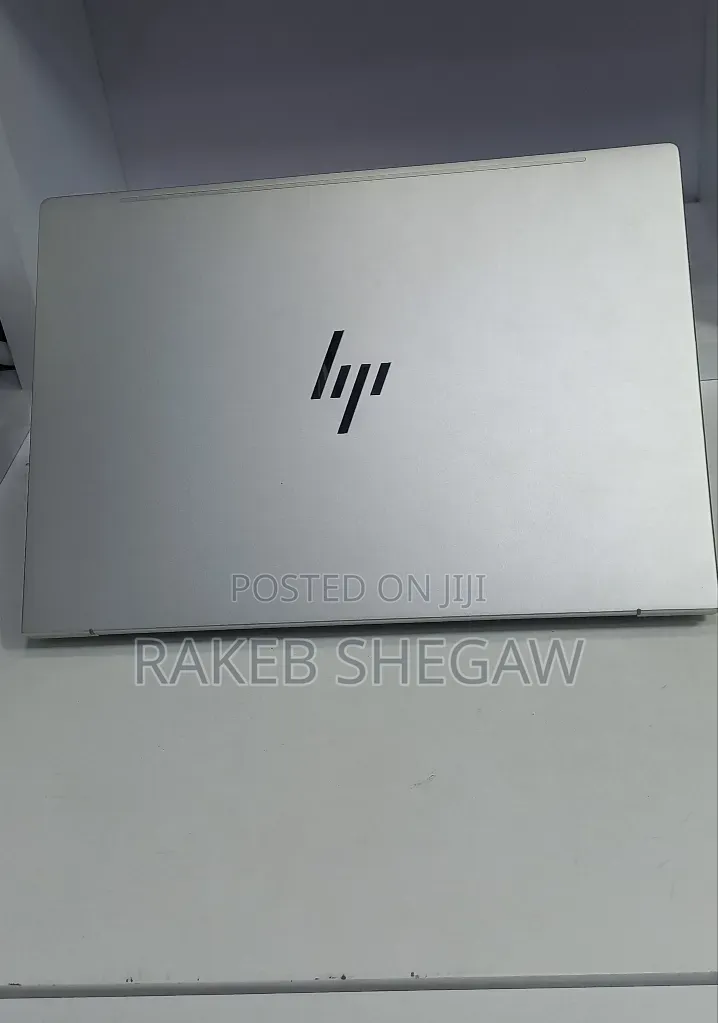 New Laptop HP EliteBook 660 G11 16GB Intel Core i7 SSD 512GB