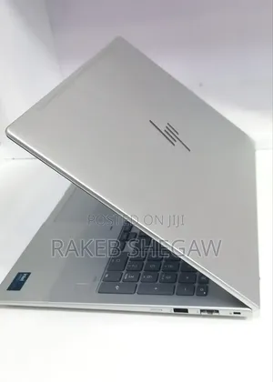 New Laptop HP EliteBook 660 G11 16GB Intel Core i7 SSD 512GB