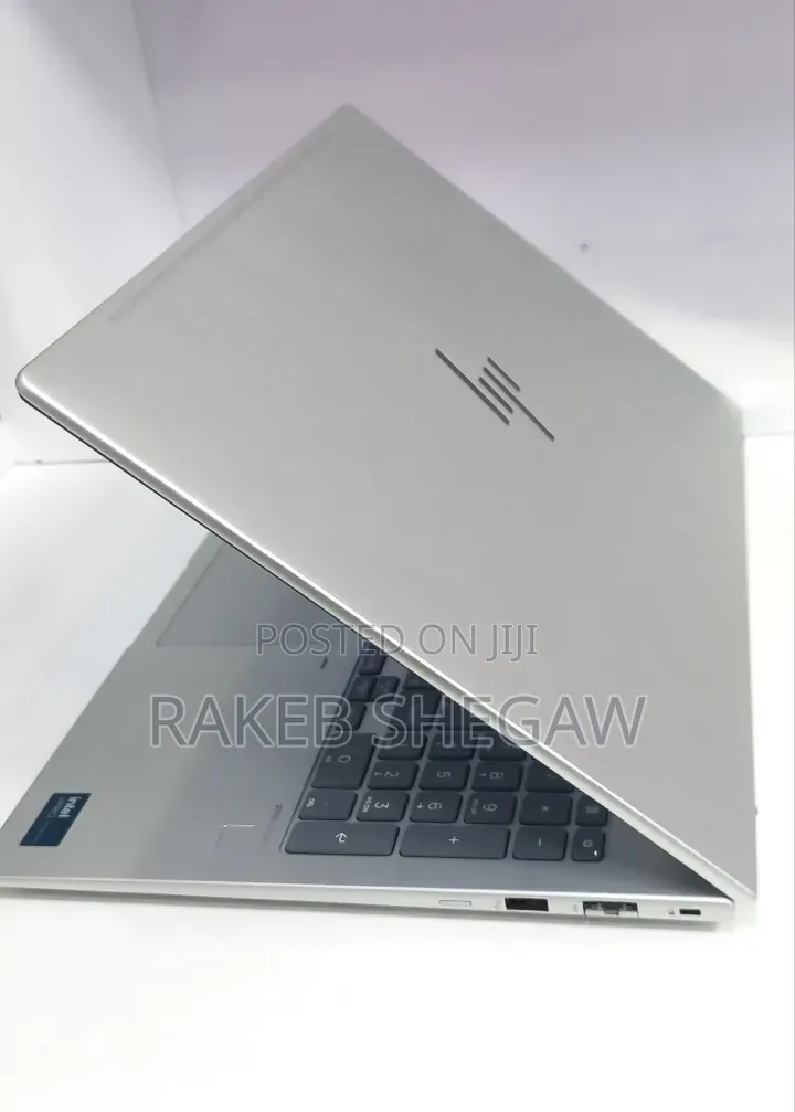 New Laptop HP EliteBook 660 G11 16GB Intel Core i7 SSD 512GB