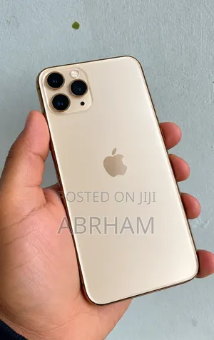New Apple iPhone 11 Pro Max 64 GB Gold