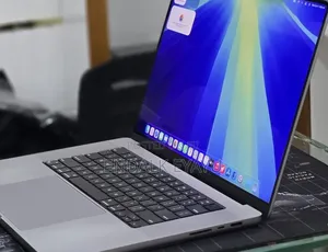 New Laptop Apple MacBook Pro 2021 M1 Max 64GB Apple M1 Max SSD 1T
