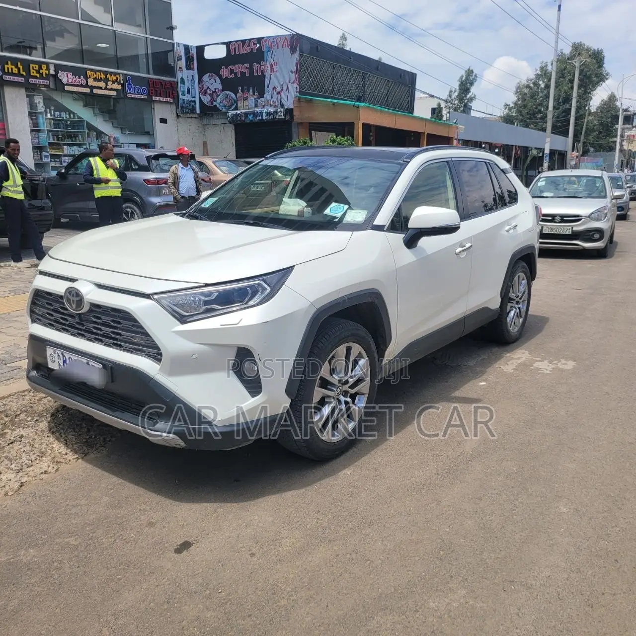 Toyota RAV4 Limited 2021 White