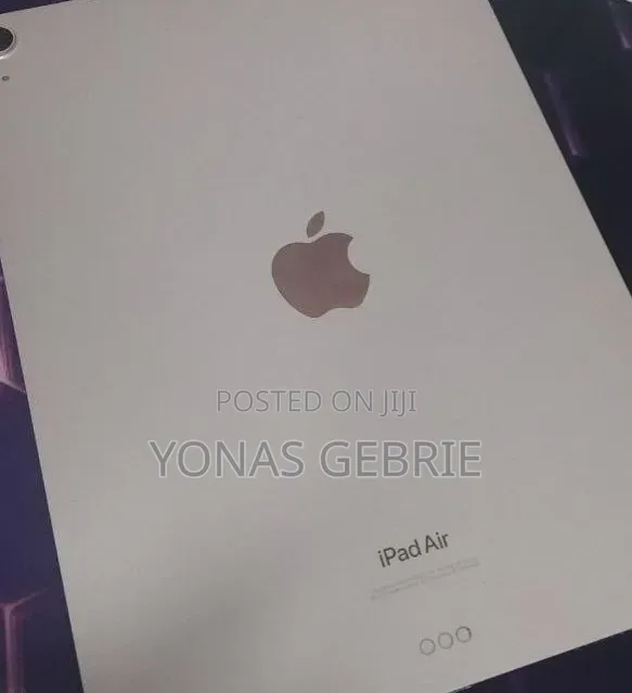 New Apple iPad Air 64 GB