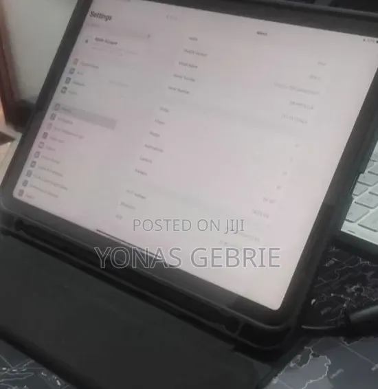 New Apple iPad Air 64 GB