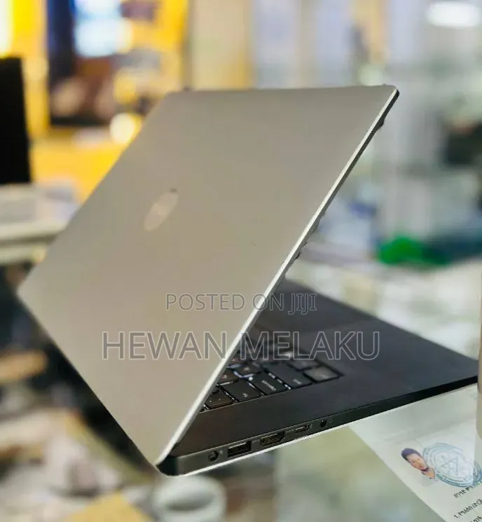 New Laptop Dell XPS 15 16GB Intel Core i7 SSD 512GB