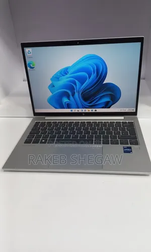 New Laptop HP EliteBook 830 16GB Intel Core i5 SSD 512GB