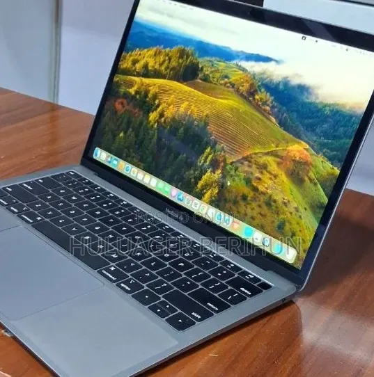 New Laptop Apple MacBook Air 2019 8GB Intel Core i5 SSD 128GB