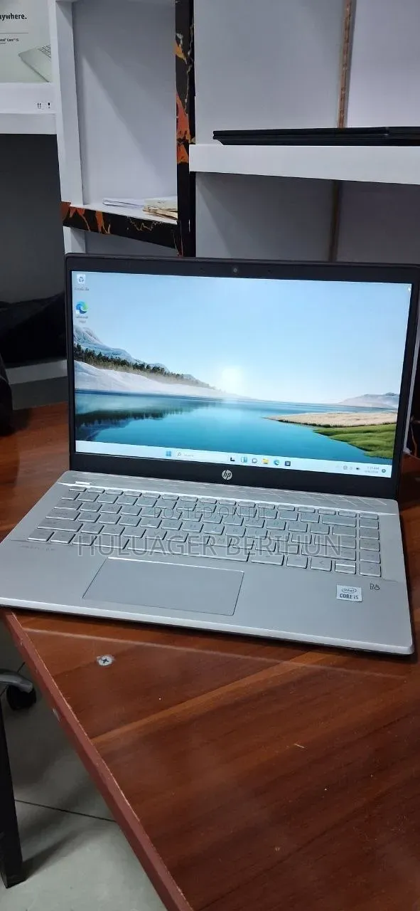 New Laptop HP Pavilion 14 8GB Intel Core i5 SSD 512GB