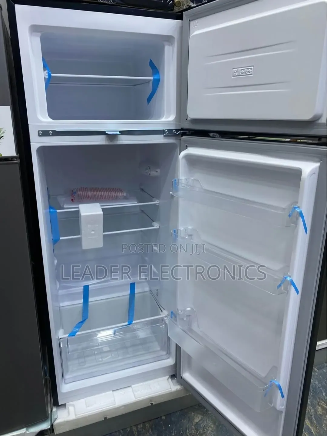 Westpoint Refrigerator Model 2326 – Spacious Storage, Powerful Cooling