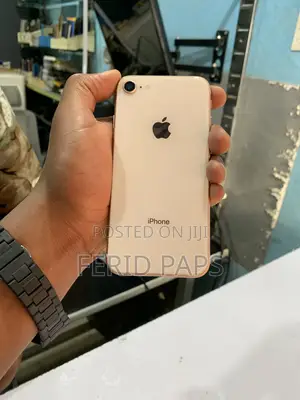 Apple iPhone 8 64 GB Purple