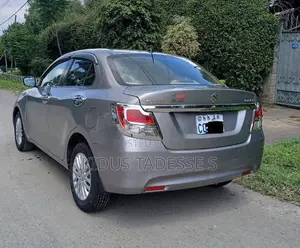 Suzuki Dzire 2022 Gray