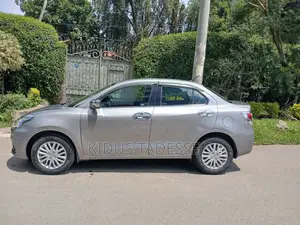 Suzuki Dzire 2022 Gray