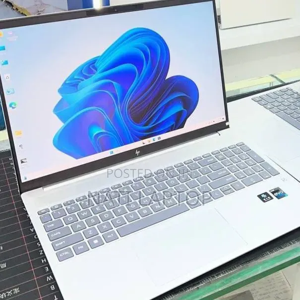 New Laptop HP Pavilion 15 16GB Intel Core i7 SSD 1T
