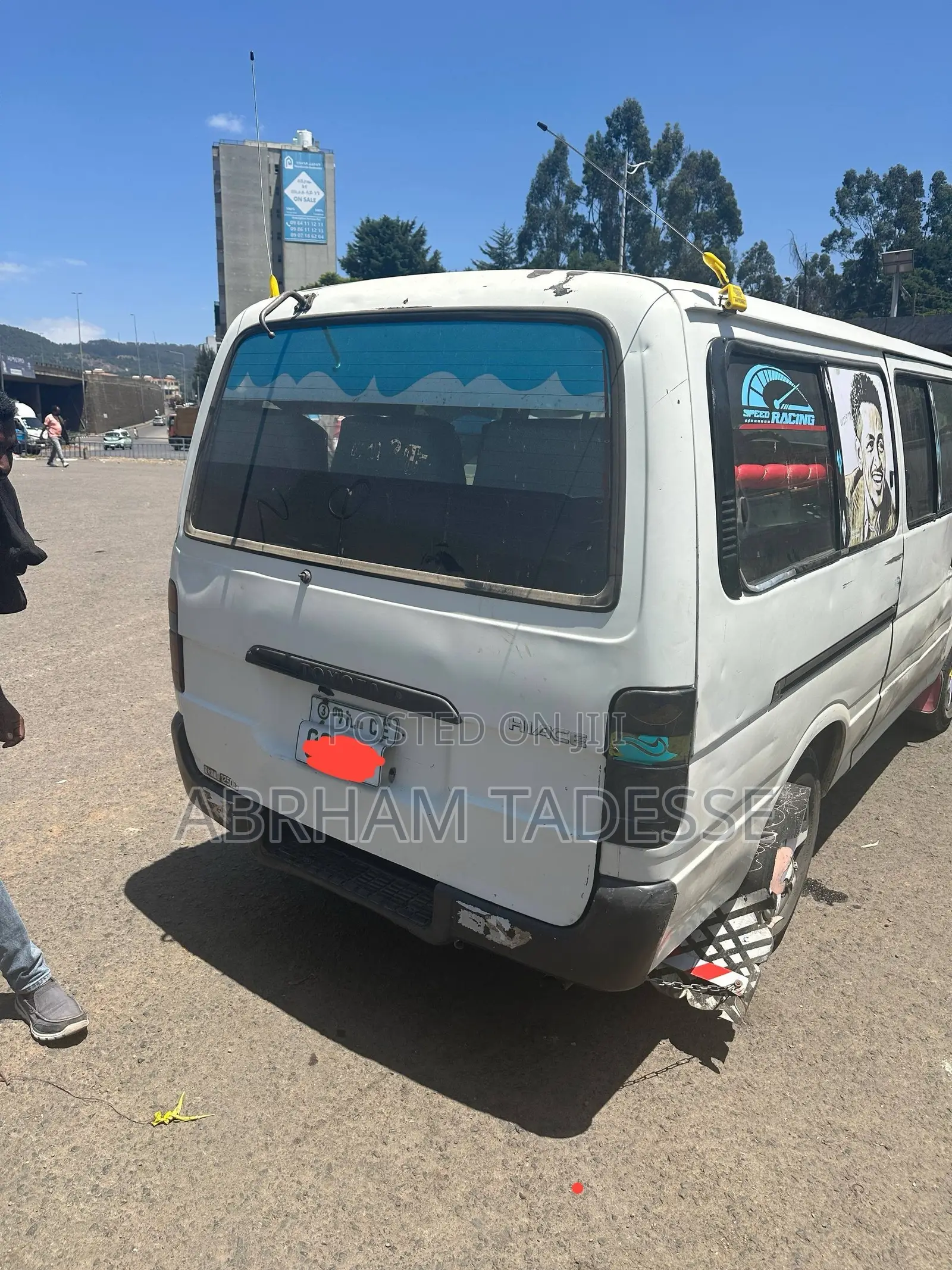 Toyota HiAce 1998 White