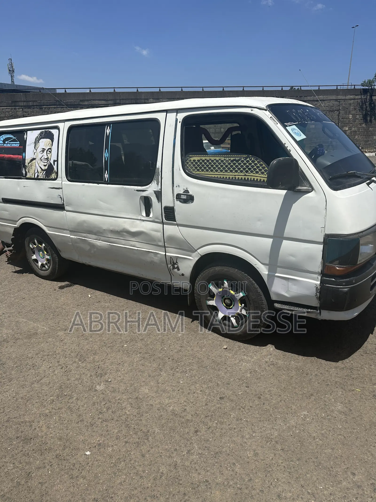 Toyota HiAce 1998 White