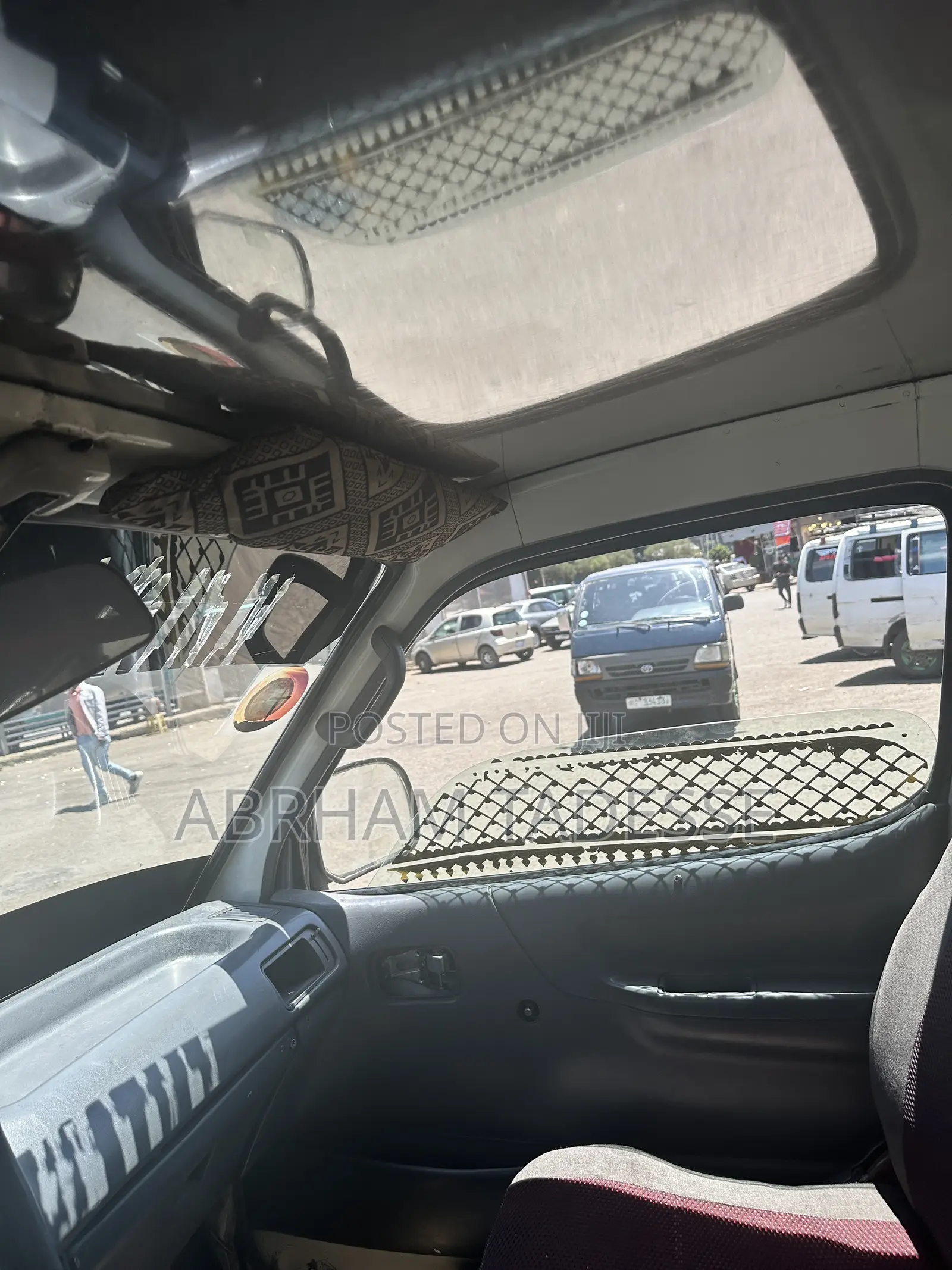 Toyota HiAce 1998 White