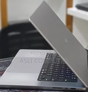 New Laptop Apple MacBook Pro 2021 M1 Max 64GB Apple M1 Max SSD 1T
