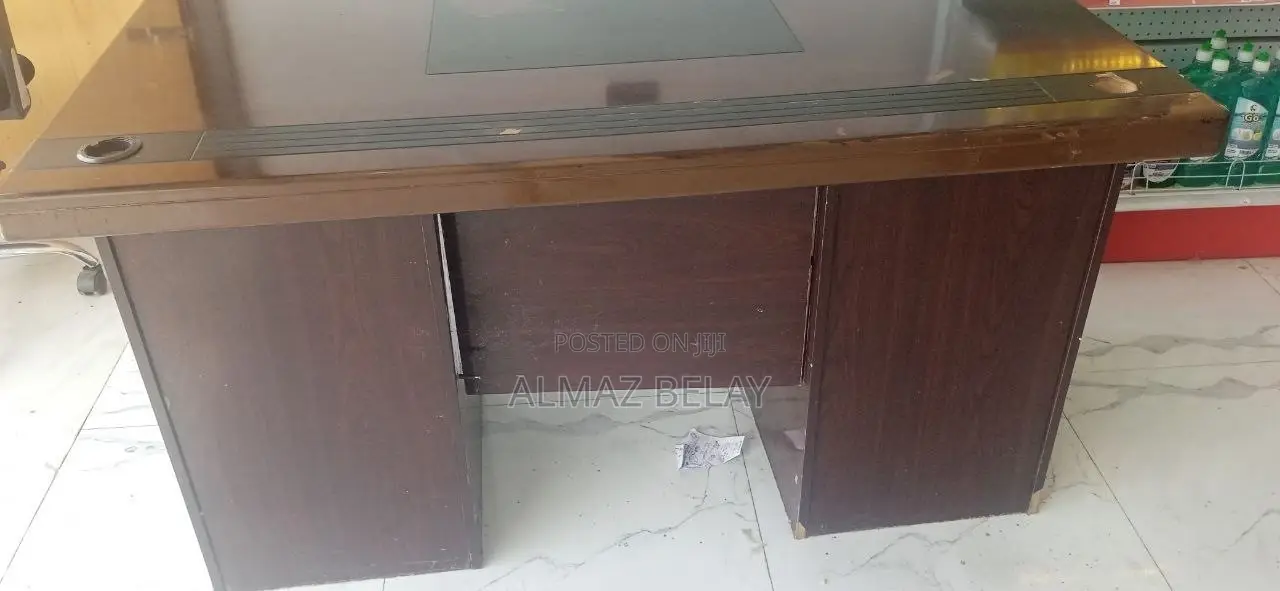 Table With Drawers