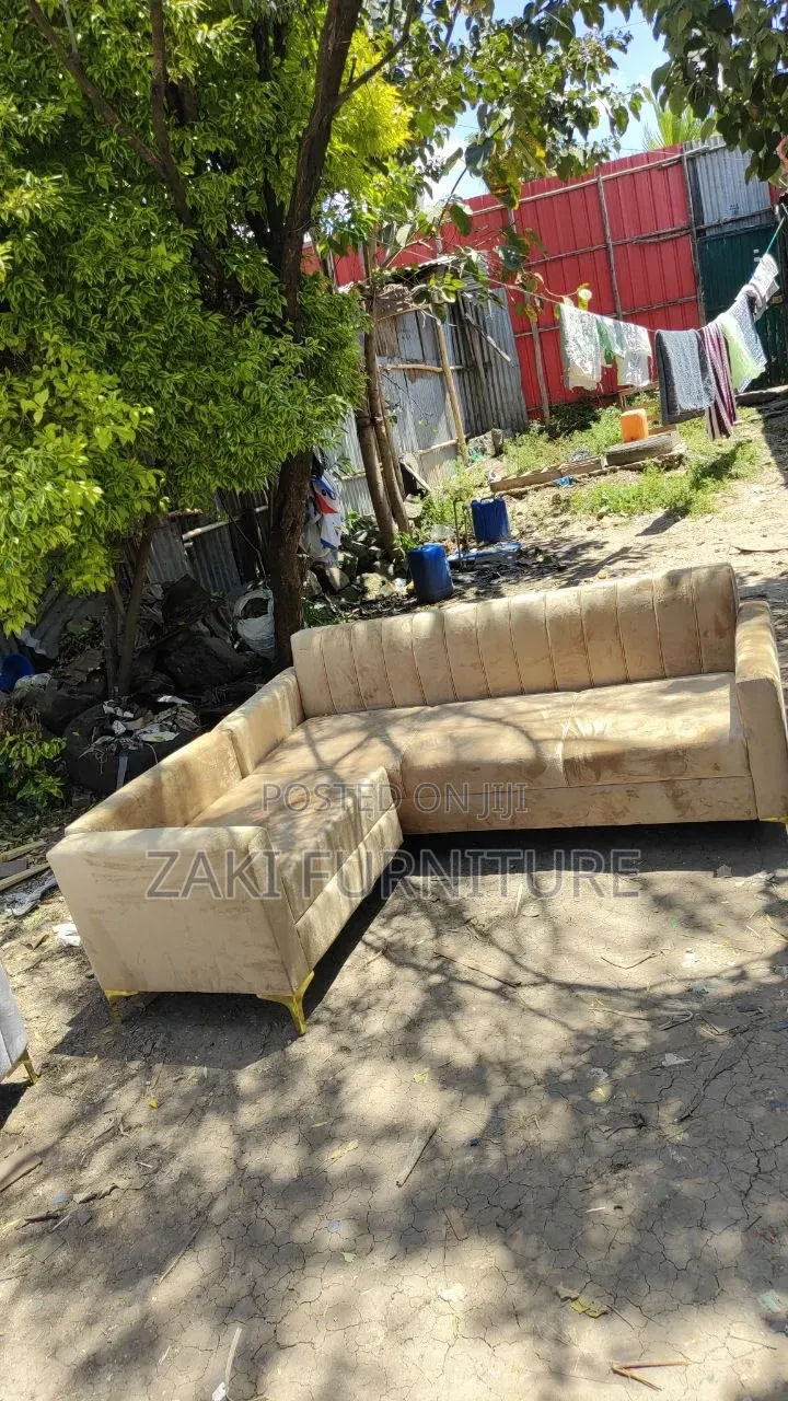 Modern Sofa – Great Price