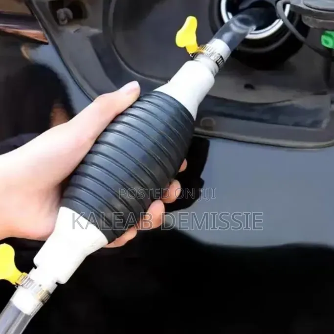 Manual Suction Pump for Efficient and Easy Liquid Transfer