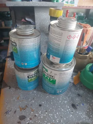 Original 717 USA Glue
