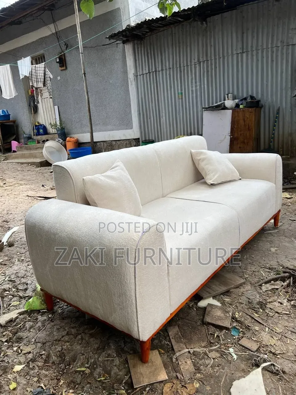Elegant Sofa – Limited Deal