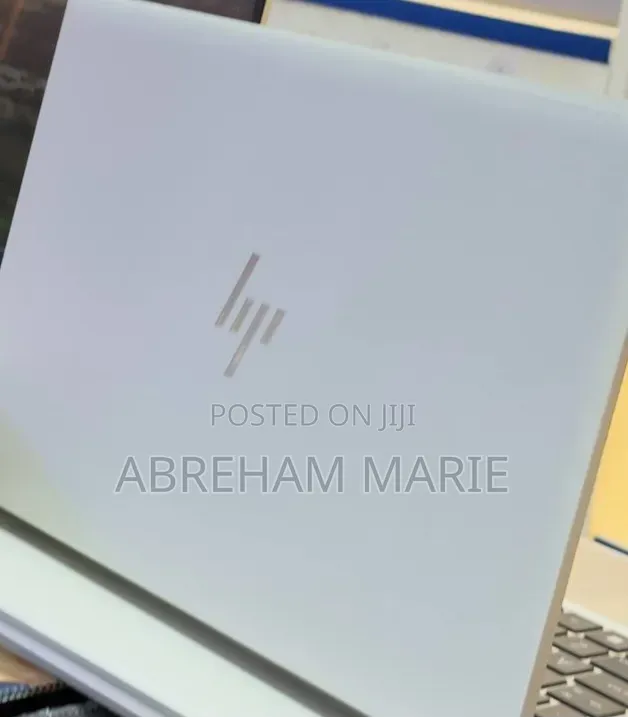 New Laptop HP EliteBook 830 G8 8GB Intel Core i7 SSD 512GB
