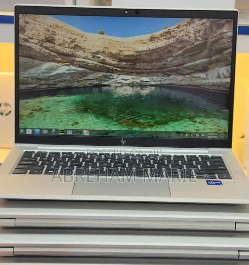 New Laptop HP EliteBook 830 G8 8GB Intel Core i7 SSD 512GB