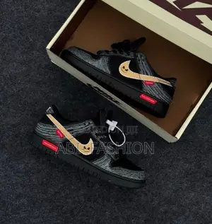 Nike Dunk SB X Supreme Panda Black Low Shoes – New Arrival