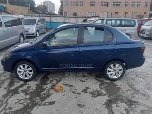 Toyota Platz 1.0 FWD 2001 Blue