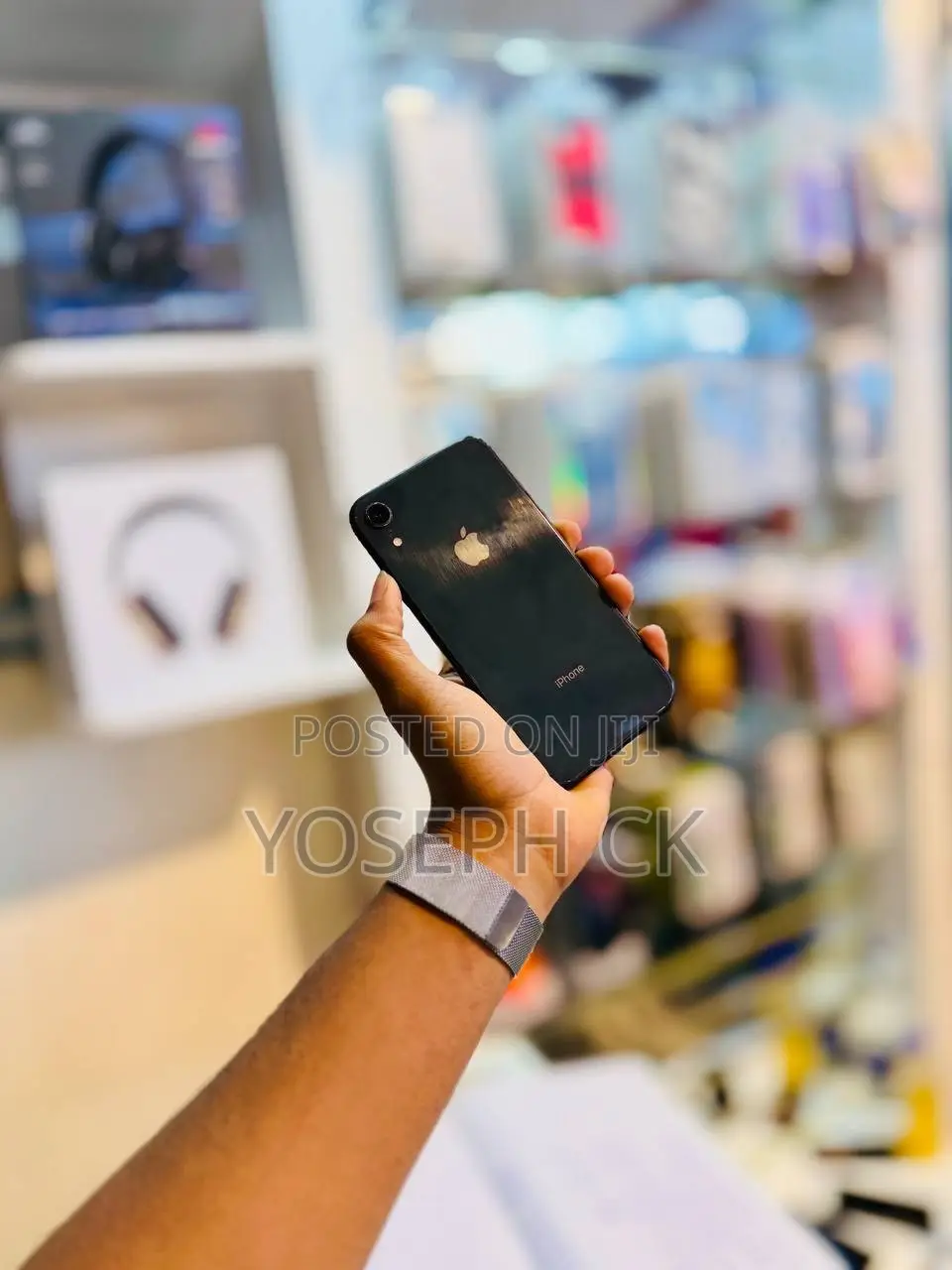 New Apple iPhone XR 64 GB Black