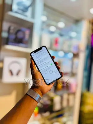 New Apple iPhone XR 64 GB Black