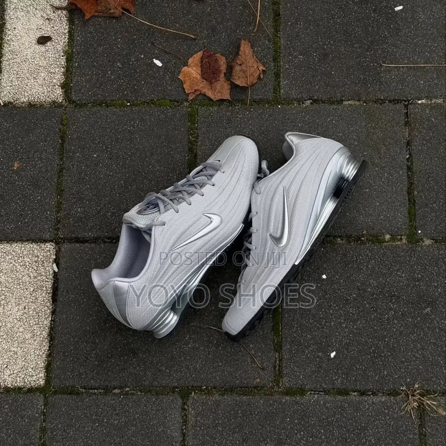 Nike Shox Z Metallic Silver /Black Unisex Fashion Sneaker