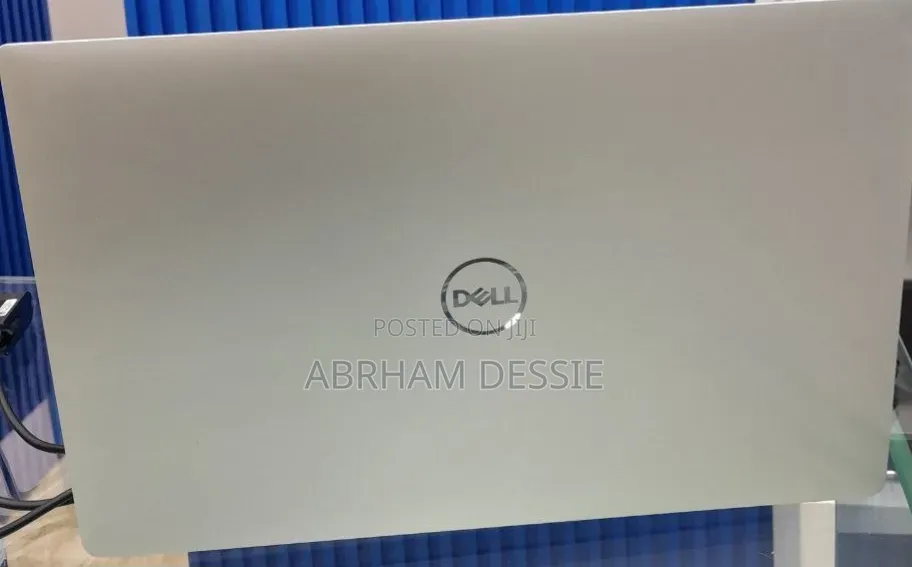New Laptop Dell 16GB Intel Core i7 SSD 512GB