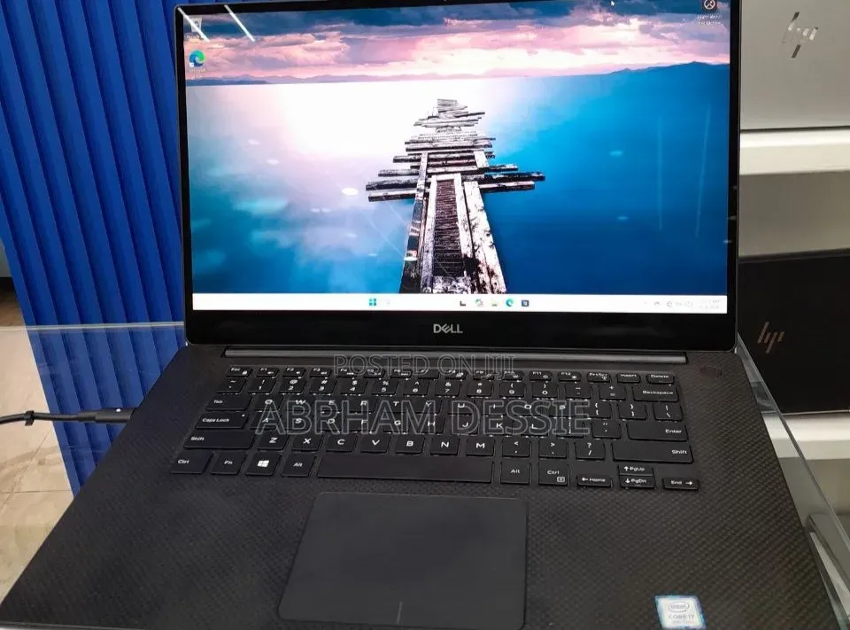New Laptop Dell 16GB Intel Core i7 SSD 512GB