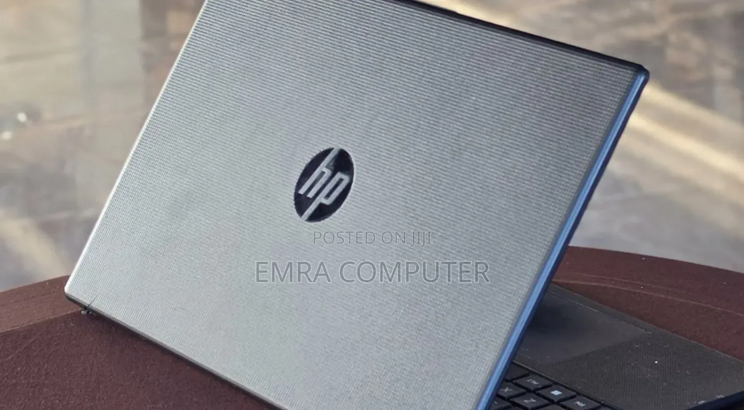 New Laptop HP 8GB Intel Core i3 SSD 128GB