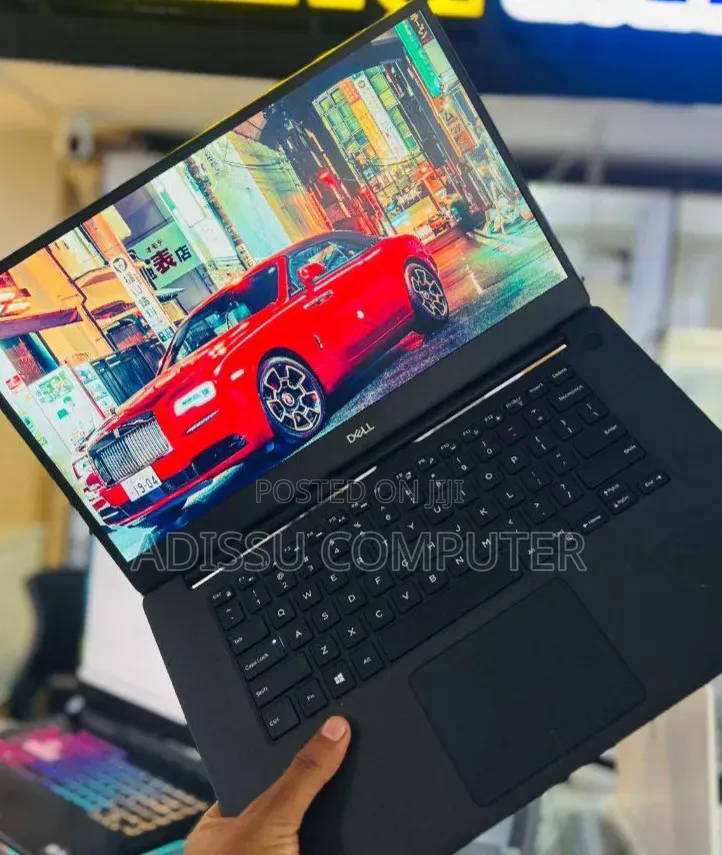 New Laptop Dell XPS 15 16GB Intel Core i7 SSD 512GB