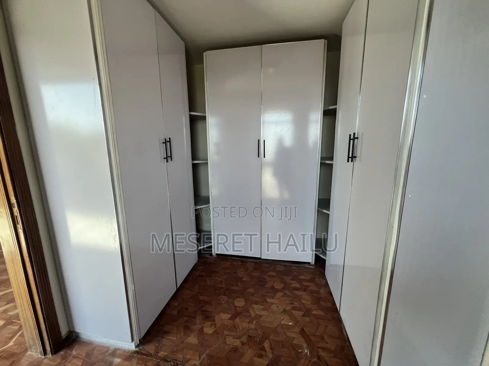 6bdrm House in Megenaga Top View, Bole for rent