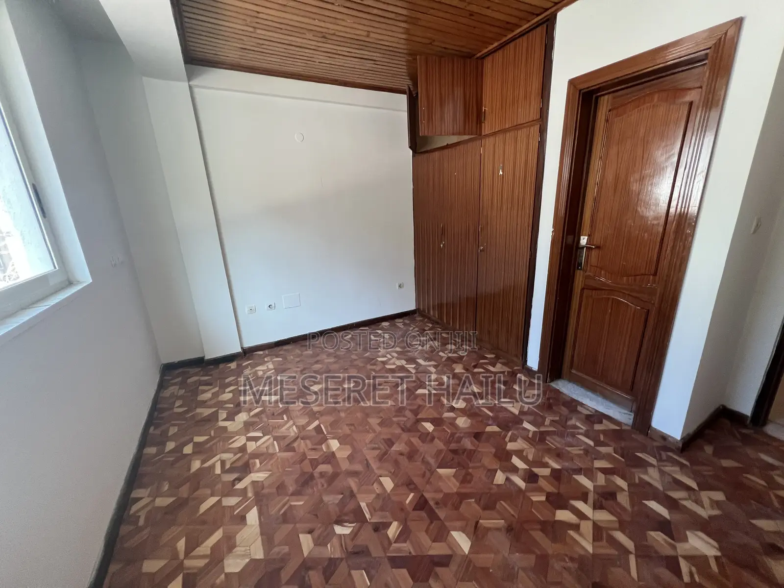 6bdrm House in Megenaga Top View, Bole for rent