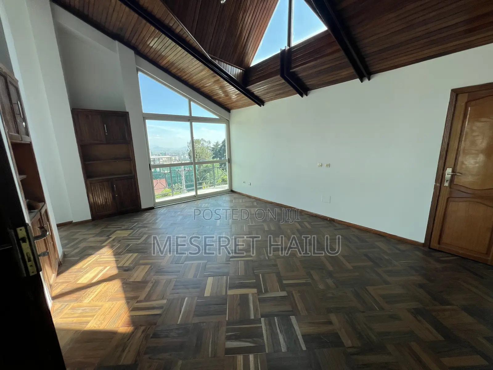 6bdrm House in Megenaga Top View, Bole for rent