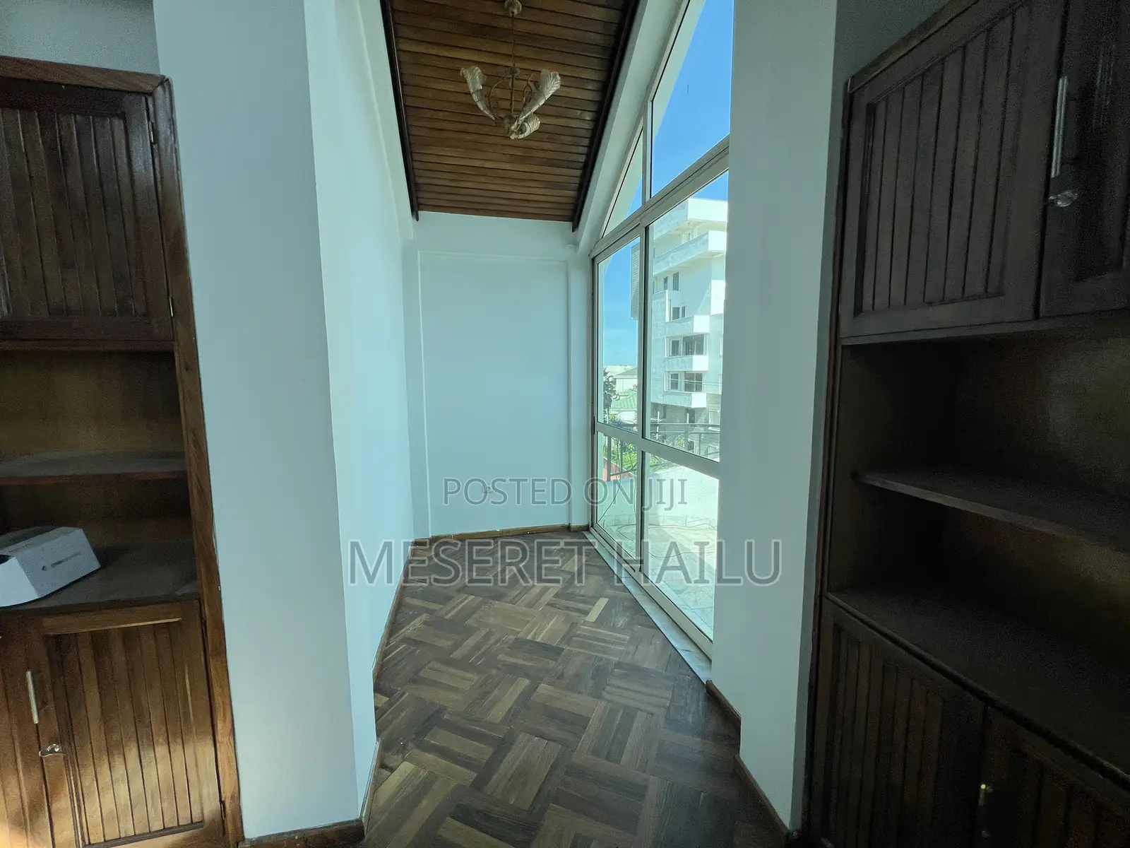 6bdrm House in Megenaga Top View, Bole for rent